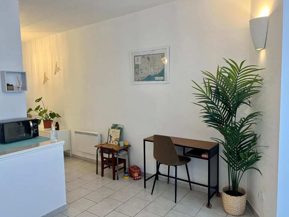 Appartement Au Calme - Proche Centre Ville Châlons-en-Champagne Exterior foto